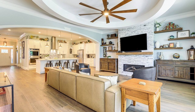 West ATL Home w/Great Outdoor Space: 4 Mi to Dtwn