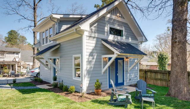 West Atlanta Craftsman Studio with Front Yard!
