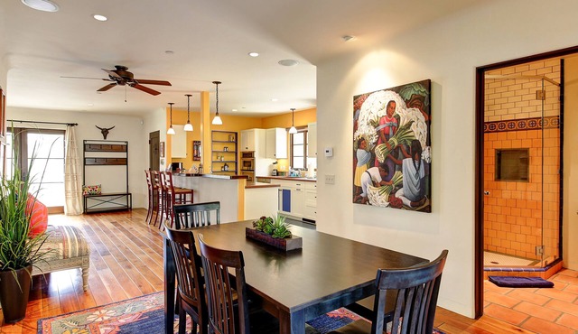 West Beach Villa 5 - Spanish style in heart of everything, beach, harbor, Funk Zone
