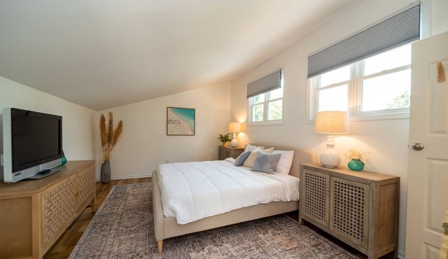 West Cape May Diamond on Third: Peaceful, Serene, & Family Friendly