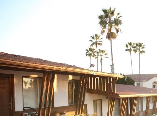 West Coast Surf and Stay