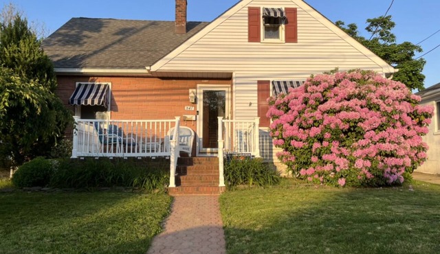 West End Beach House - 5 Minute Walk To The Beach