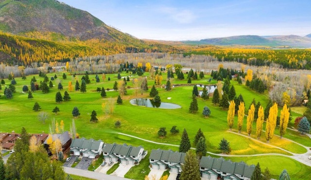 West Glacier Getaway: Mountain & Golf Course Views
