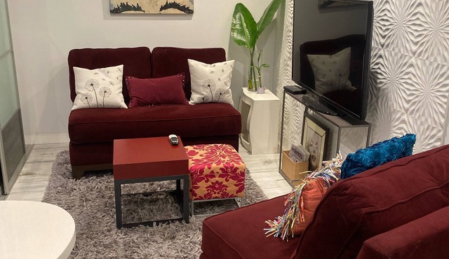 West Hollywood 1bed 1bath modern studio unit 115 p nt 30days min/60days max