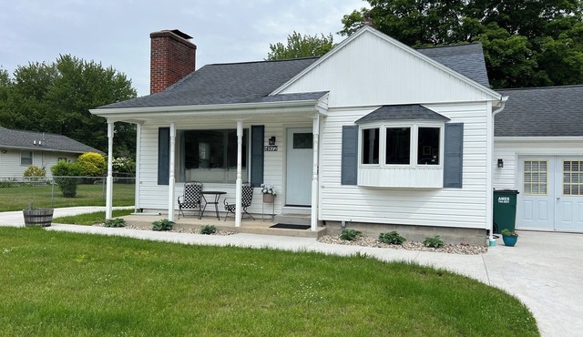 West Lake Harbor -home close to Maranatha and Hoffmaster State Park
