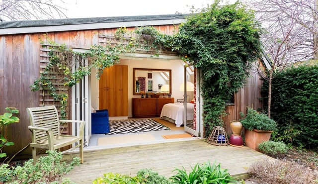 West London Escape, by Veeve