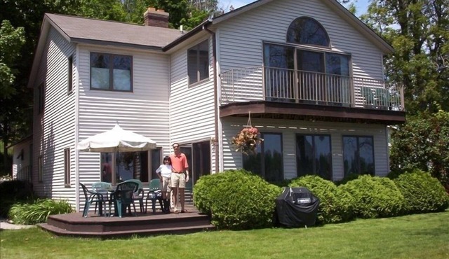 West Michigan Executive Lakefront Retreat