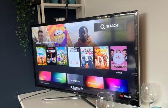 West Midlands Studio 16 With FREE Parking