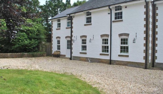 West Mount Cottage - an annexe that sleeps 4 guests in 2 bedrooms