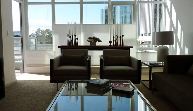 WEST OCEAN TOWERS Long Bch Condo 2Bed/2BA/Sunny/Balcony/Pool/Gym/BEST BUILDING!