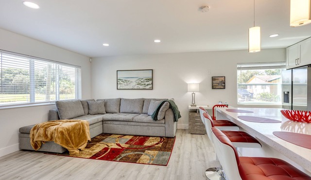 West Palm Beach Vacation Rental ~ 2 Mi to Beach!