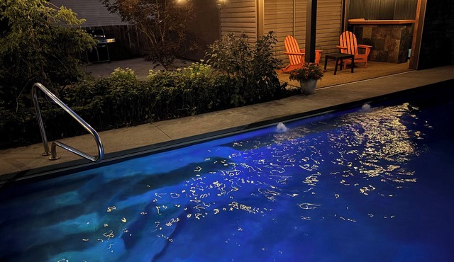 West Park retreat luxury salt water hot tub and heated fiberglass inground pool