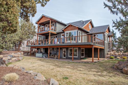 West Ridge Craftsman with Amazing Views