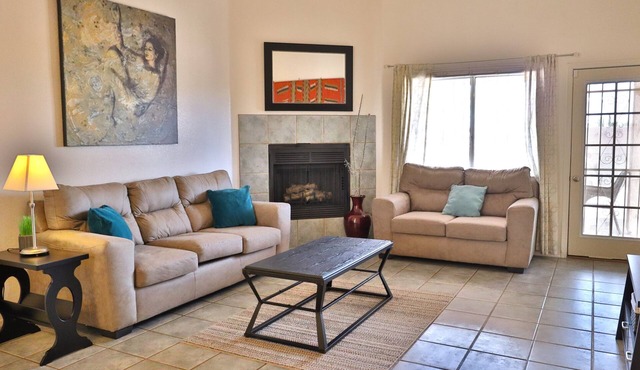 West Side getaway Jacana Loop
