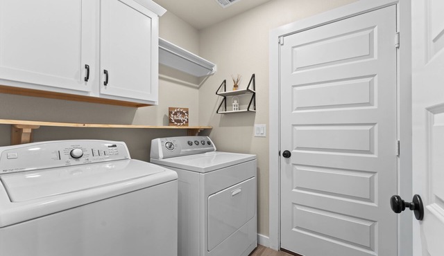 WEST TEXAS STAY WITH HOT TUB & PATIO