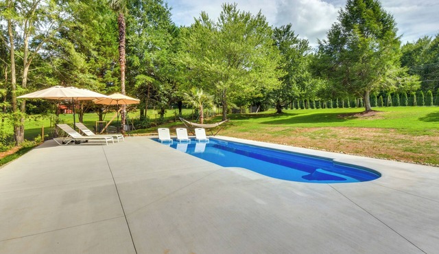West Union Home w/Saltwater Pool on 2 Acres!