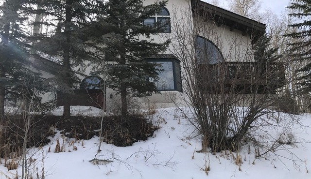 West Vail - 3 Level Mountain Retreat with Spectacular Views