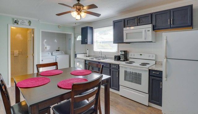 West Virginia Townhome ~ 6 Mi to Fayetteville!