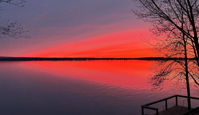 West Wind Farm - Magnificent Sunset Views on Lake Champlain
