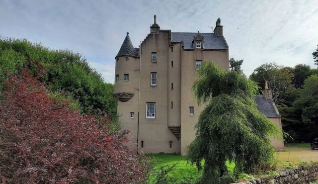 West Wing of Historic Fairytale Lickleyhead Castle