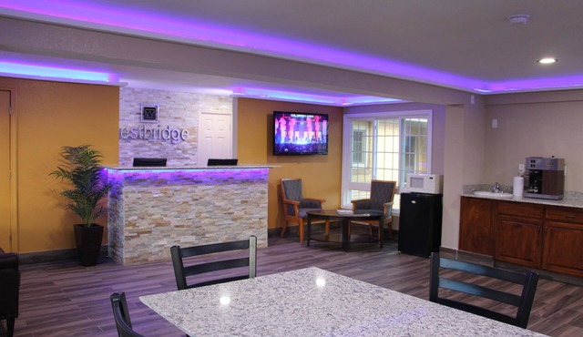 Westbridge Inn and Suites