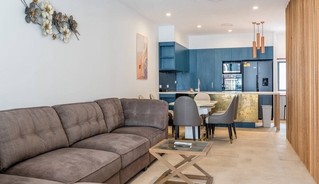 Westend high-end 3 bedroom Townhouse Next to River