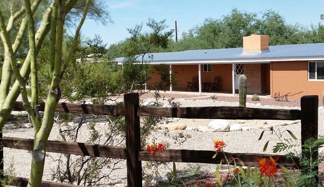 Western Bunkhouse on 8 Acre Estate w/Private Pool, Tennis & Pickleball (NW)