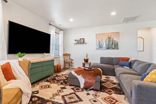 Western Explorer Two Homes Sleeps 20