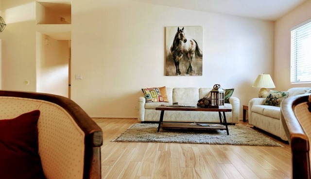 Western Horizon Home