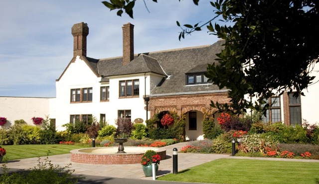 Western House Hotel At Ayr Racecourse