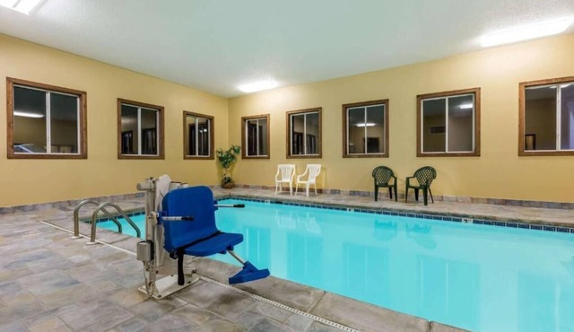 Western Inn & Suites