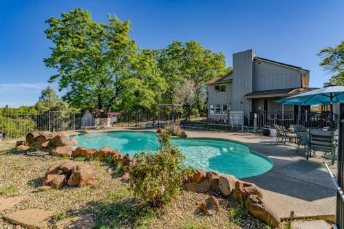 Western Retreat, Views, Pool, near casino, skiing