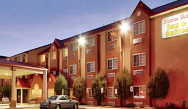 Western Skies Inn And Suites