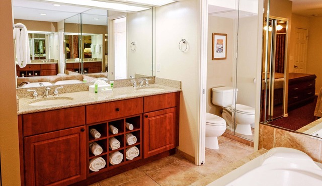 Westgate Resort & Casino Standard Hotel Room/Studio in Marvelous Las Vegas