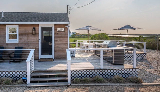 Westhampton Beach Dune Dog on the Bay Steps From the Ocean