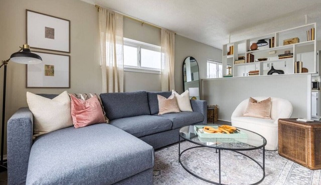 Westlake Getaway Apartment