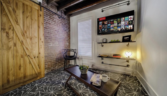 Westlake Hotel - The Bad and Boujee Suite