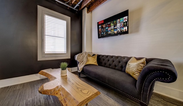 Westlake Hotel - The Noire Suite