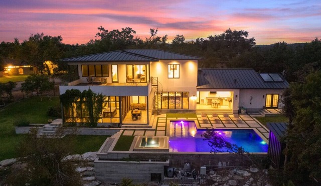 Westlake Luxury Home w/Pool, Hot Tub and Game Room