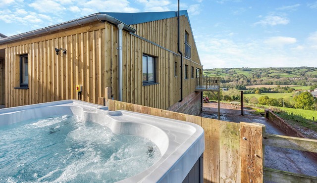 Westpitt Farm - The Hay Loft