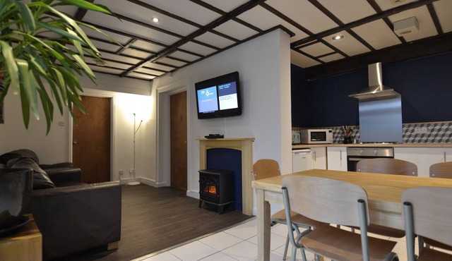 Westpoint Apartments - Apartment 7 Dog Friendly