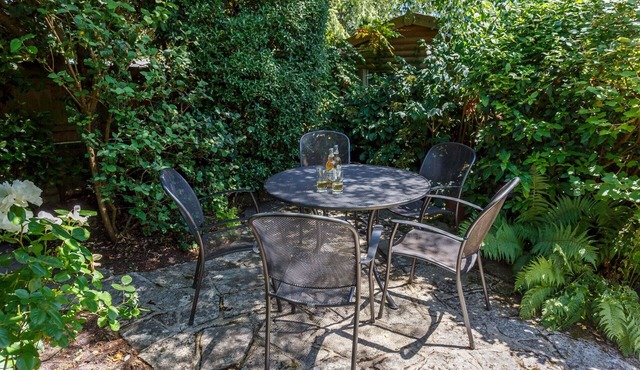 Westport Cottage, Wareham. Sleeps 5 & baby