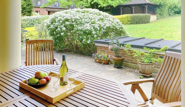 Westside Apartment 2