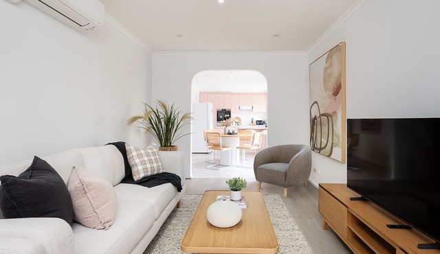 Westside Lake and Bay - Altona