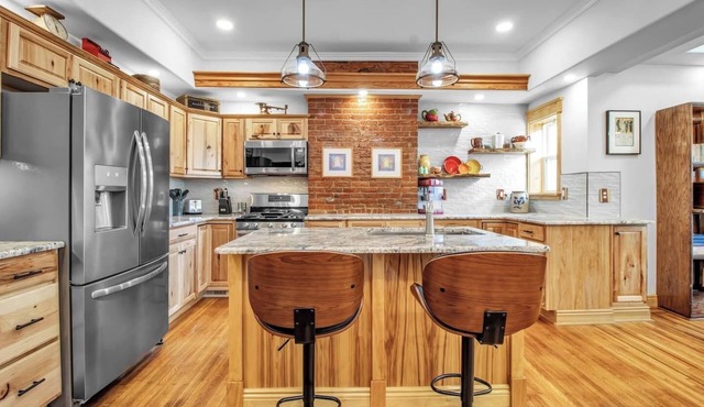 Westside Showstopper - 3BR/2BA