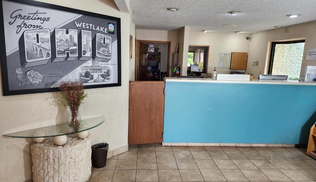 WestSpring Inn - Westlake Cleveland