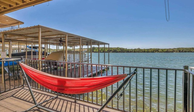 Westwind- Lakefront w/Views, Boat Dock, & Kayaks