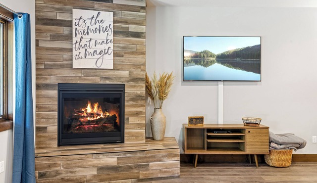 WFC| Indoor Pool| Game Room| Fireplace | Unit#822