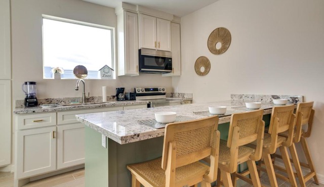 WFH-Friendly Brownsville Home with Private Patio