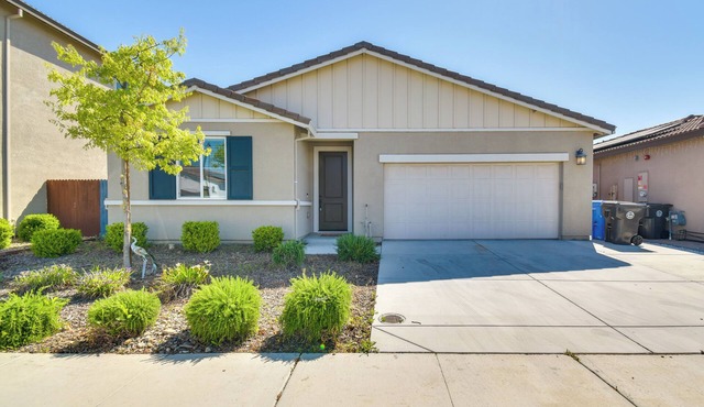 WFH-Friendly Getaway w/Yard in Manteca!